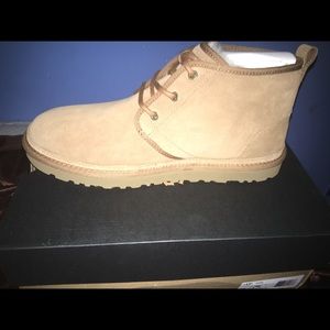 UGG Men’s Neumel Chesnut